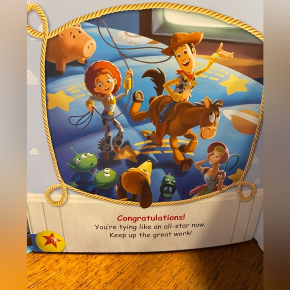 Disney woody and buzz shoe tying book - Picture 6 of 7